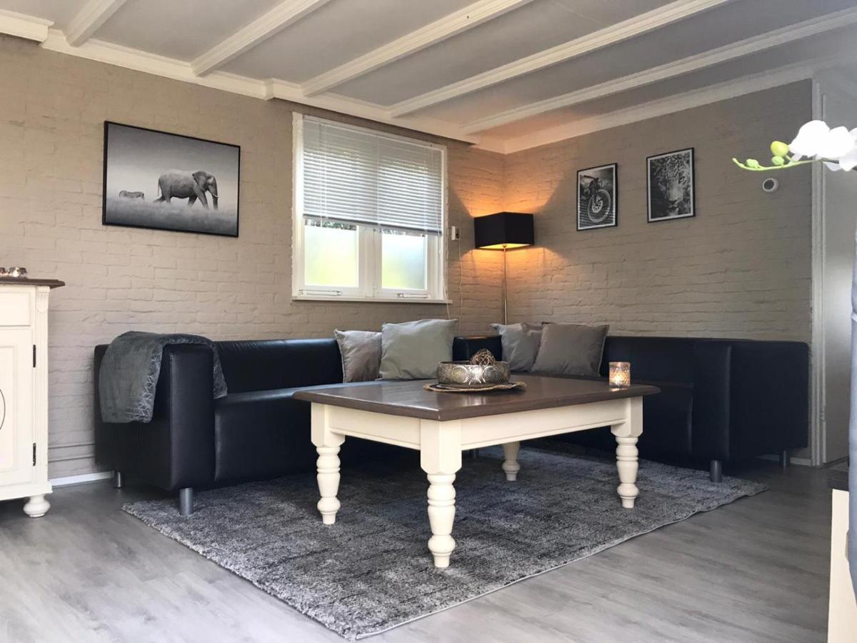 Willa Omheind Chalet Met Prive Hottub. Op De Veluwe Voorthuizen Zewnętrze zdjęcie