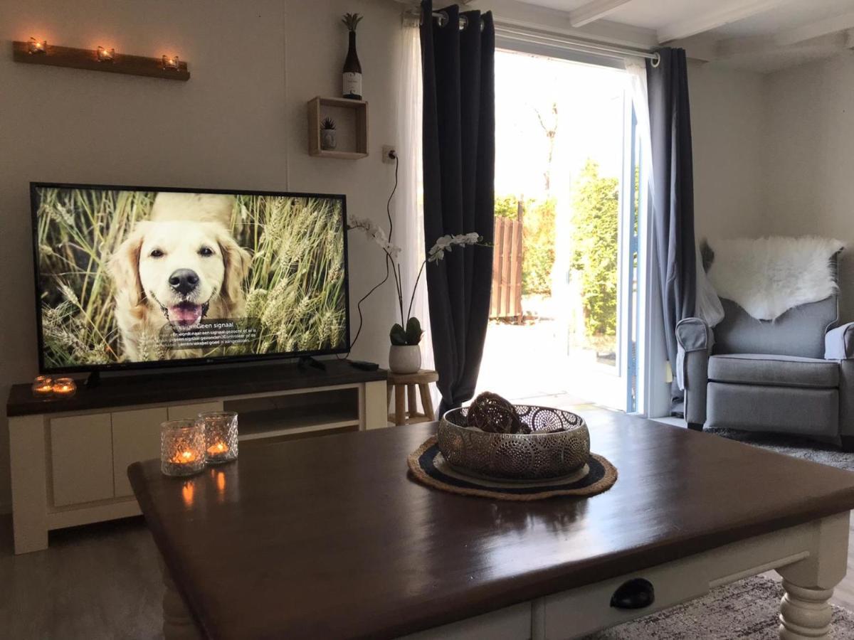 Willa Omheind Chalet Met Prive Hottub. Op De Veluwe Voorthuizen Zewnętrze zdjęcie