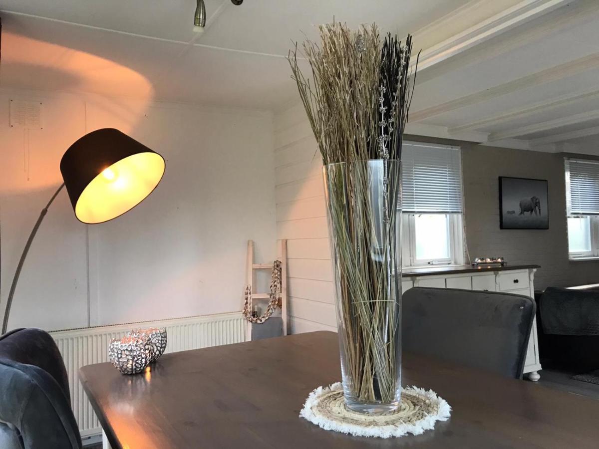 Willa Omheind Chalet Met Prive Hottub. Op De Veluwe Voorthuizen Zewnętrze zdjęcie